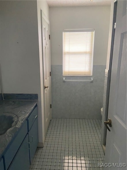 Building Photo - 69 Sycamore Cir