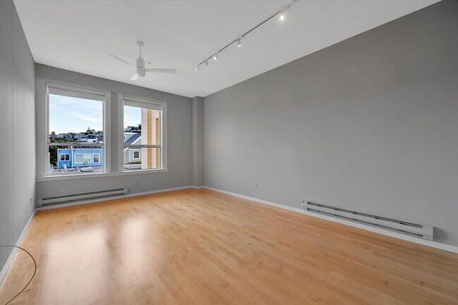 Building Photo - Prime Location Condo in Noe Valley - Please Contact for Showing Availability!