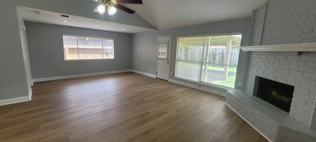 Building Photo - 4523 Stallion Brook Ln