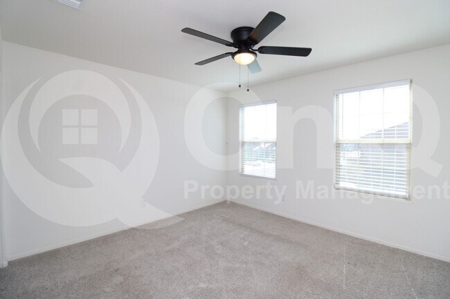 Building Photo - 7549 N 125th Dr