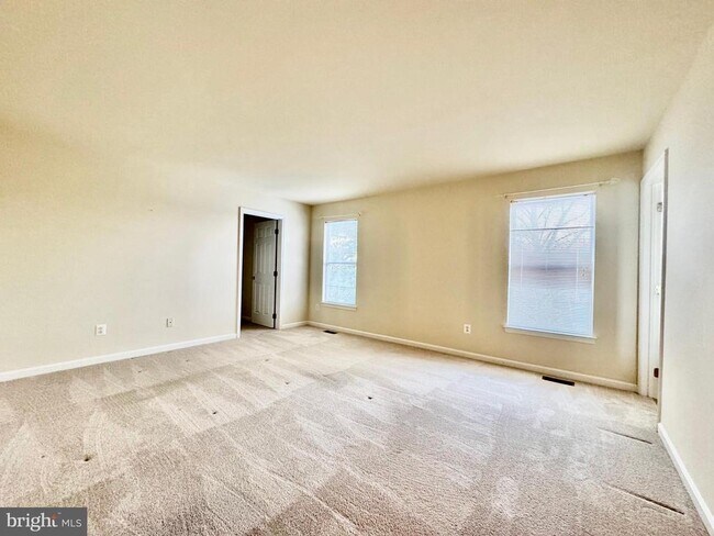 Building Photo - 22006 Stone Pier Ln