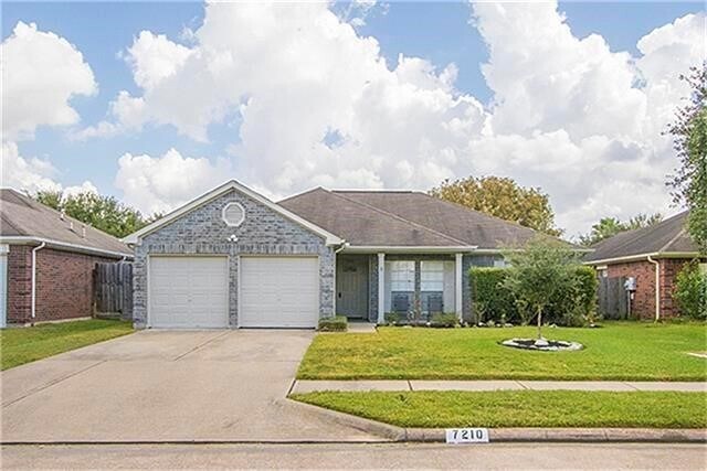 Primary Photo - 7210 Greenwood Point Dr