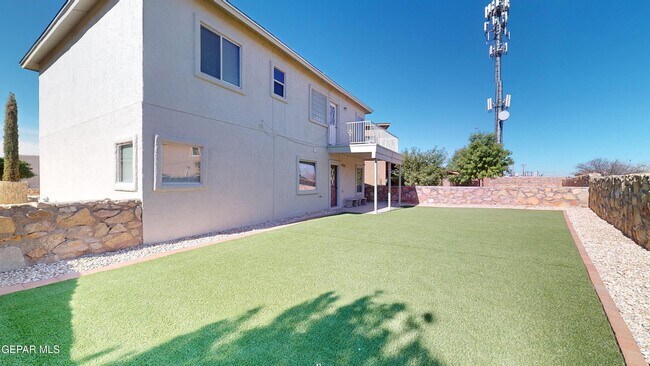 Building Photo - 12231 Tierra Baja Way