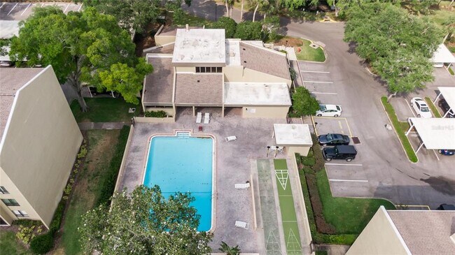 Building Photo - 13618 Greenfield Dr
