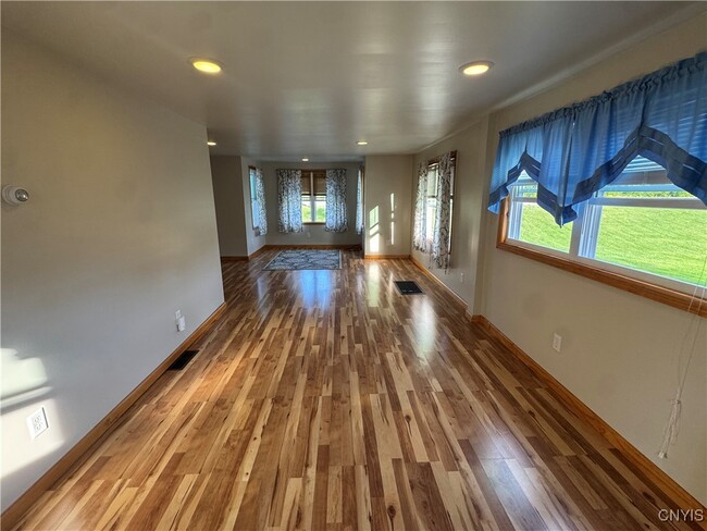 Building Photo - 5845 NY-46