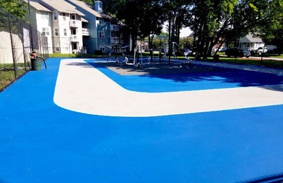 Building Photo - 17401 Red Oak Dr