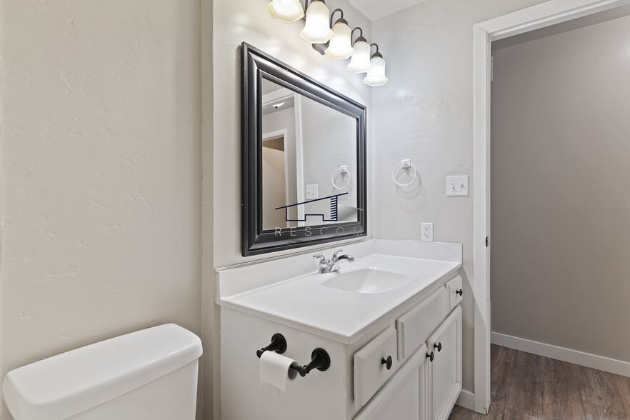 Building Photo - 77 Pheasantbrook Cir