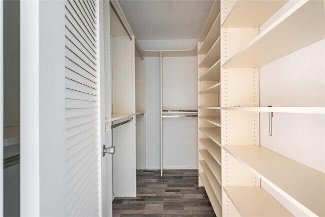 Building Photo - 9608 NW 67th St