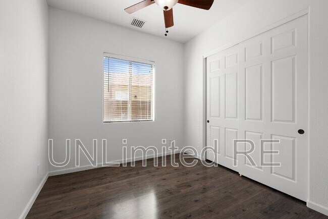 Building Photo - 4795 Edgemont Rd