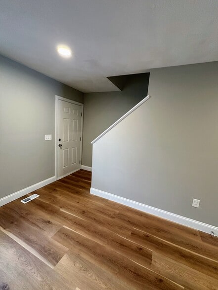 Front door - 489 Boston Neck Rd