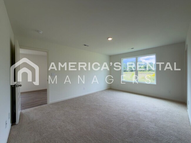 Building Photo - Coming Soon! Available to View Now!!