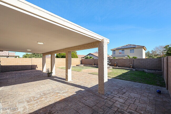 Building Photo - 12811 N Palm St