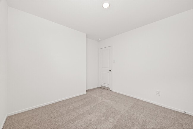 Building Photo - 16846 Spotted Oak Dr