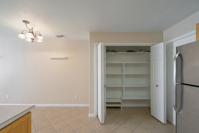 Building Photo - Utilities Included! Beautiful 2 Bedroom Townhome in Ivins