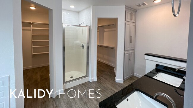 Building Photo - 5921 SE 88th St