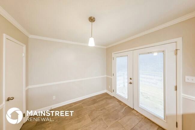 Building Photo - 5796 Dug Hollow Rd