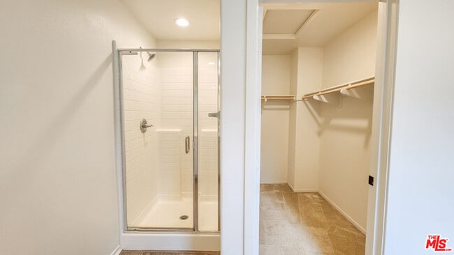 Building Photo - 835 Orchid Way