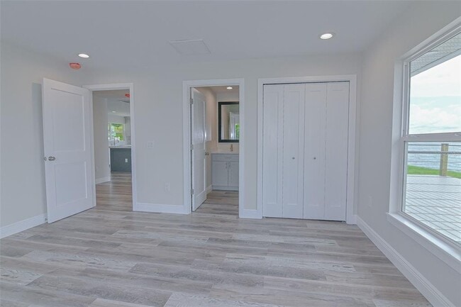 Building Photo - 583 FL-559