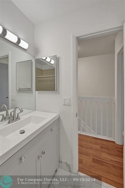 Building Photo - 9845 Riverside Dr