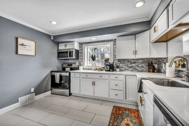 Building Photo - 1036 Union Ave