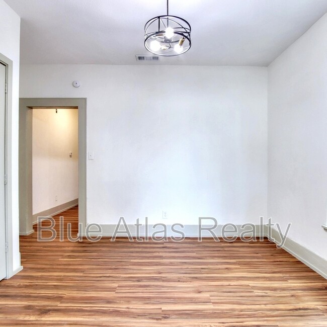 Building Photo - 2934 Purington Ave