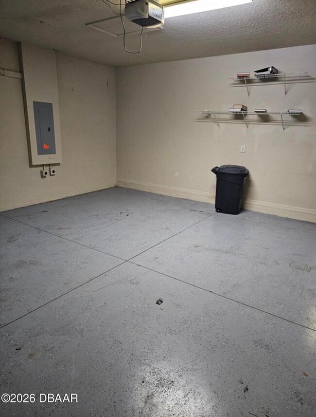 Building Photo - 3848 Calliope Ave