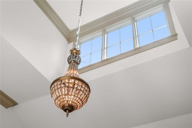 Building Photo - 390 Hembree Rd