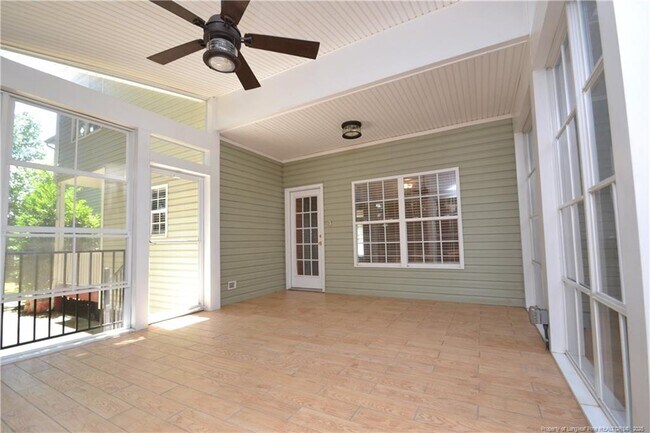 Building Photo - 313 Gooseberry Dr