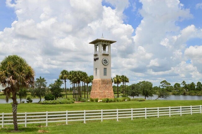 Building Photo - 10437 SW Captiva Dr