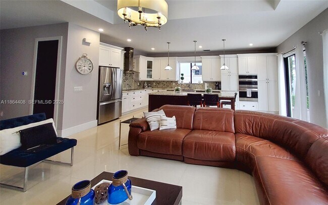 Building Photo - 14680 SW 17th St