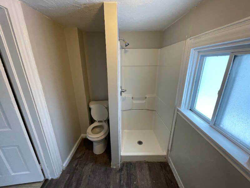 Building Photo - 1322 Brownell Ave