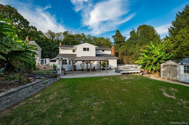 Building Photo - 850 St Johnland Rd