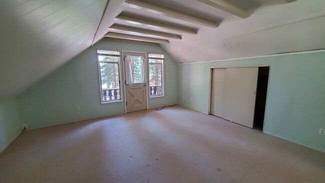 Building Photo - LONG-TERM RENTAL: Great Cedar Flat Home wi...
