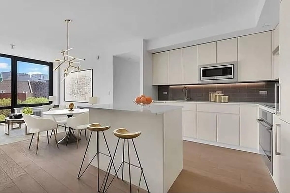 Building Photo - 1790 3rd Ave