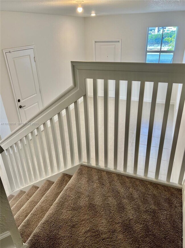 Building Photo - 12713 NW 24th Ave