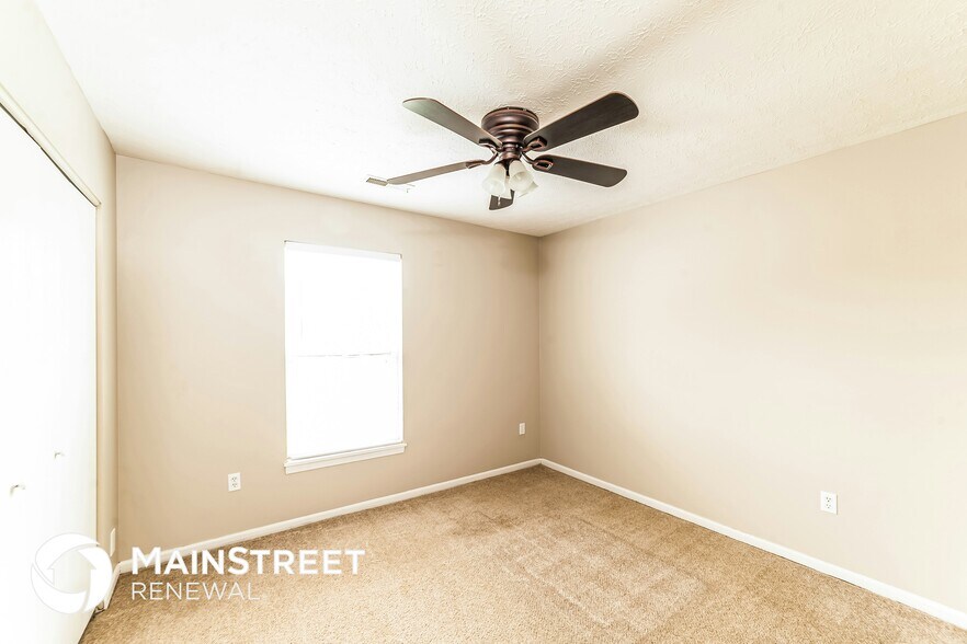 Building Photo - 9625 Combs Ln