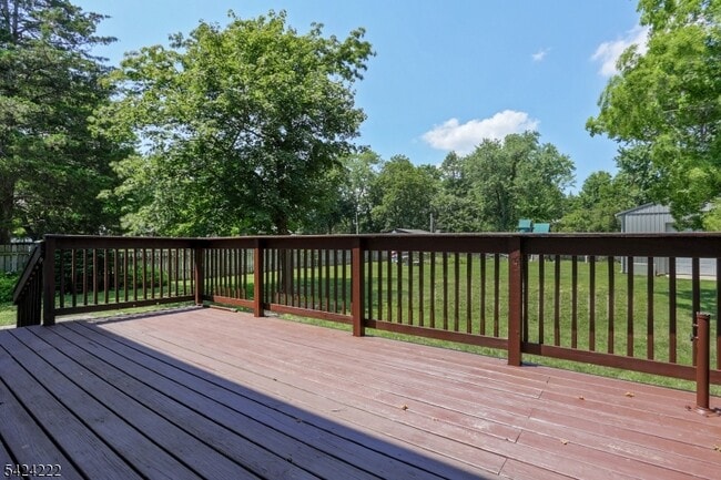 Building Photo - 85 Hollywood Ave