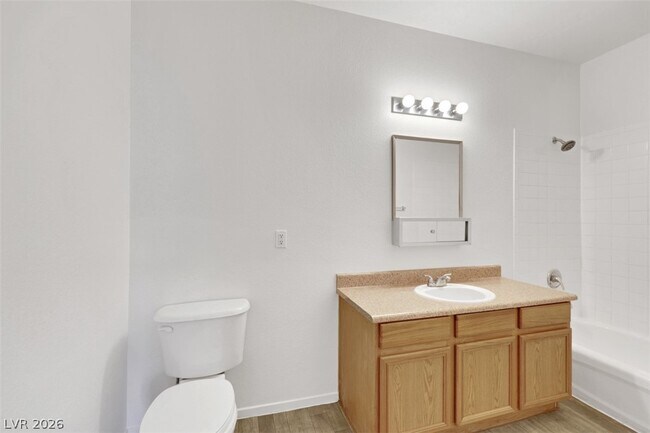 Building Photo - 2041 Hussium Hills St