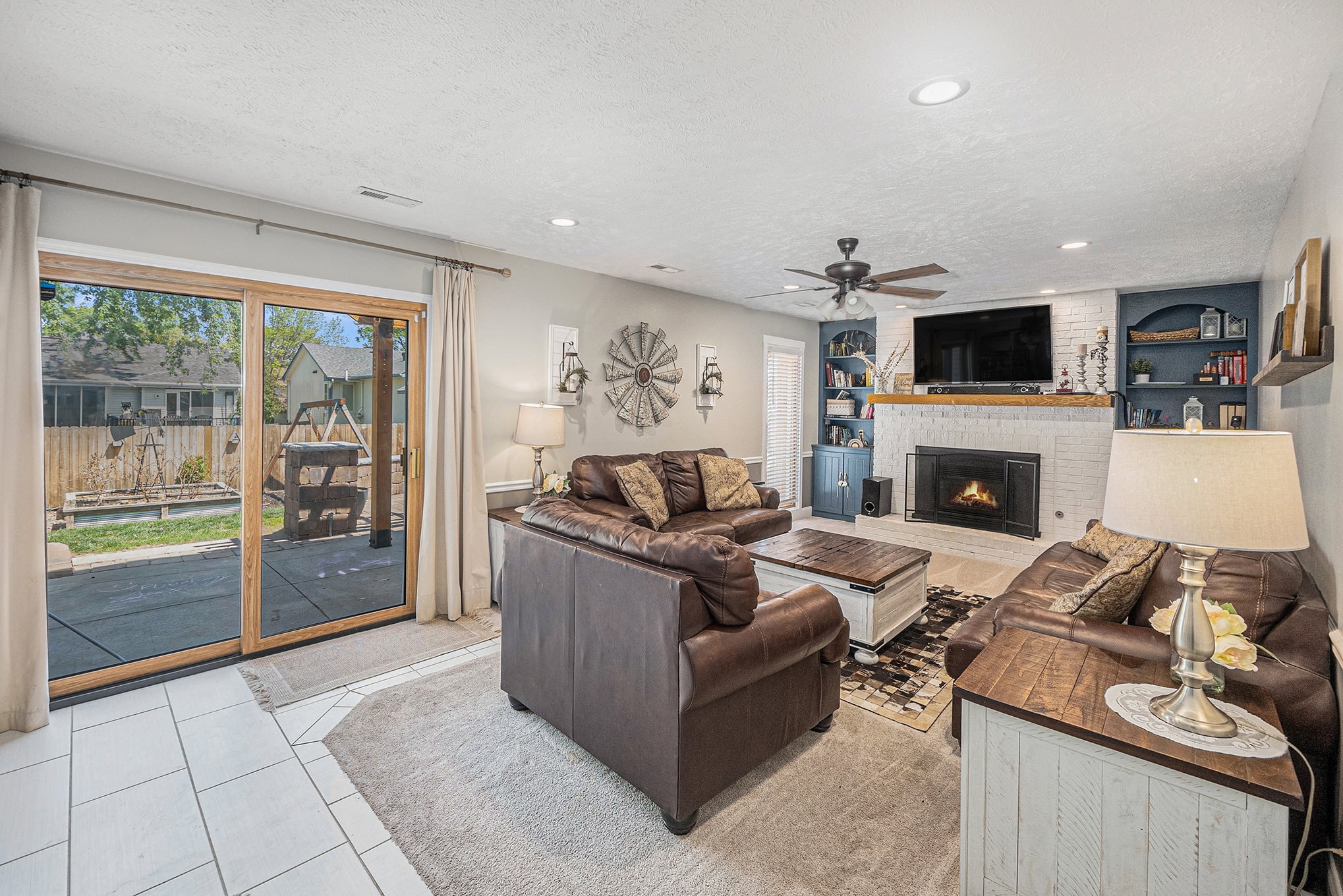 Building Photo - 3738 Burr Oak Dr
