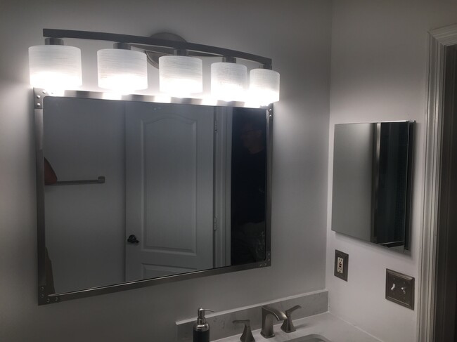 bathroom lighting - 808 Normandy Trace Rd