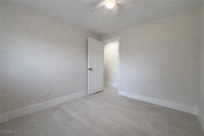 Building Photo - 768 Dellena Ln