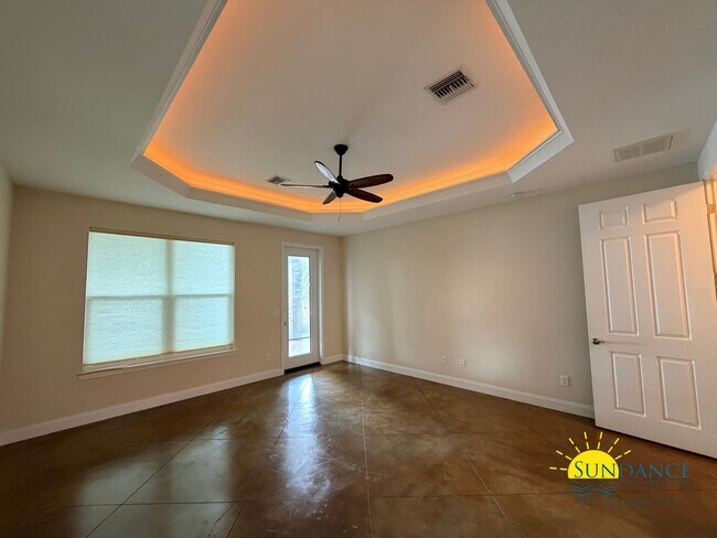 Building Photo - 249 Beachview Dr NE