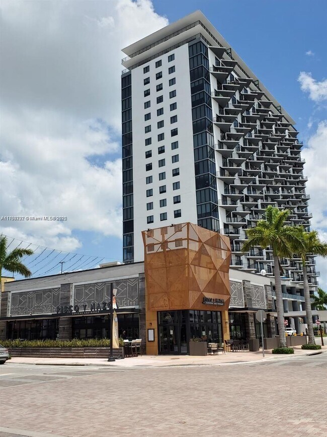 Building Photo - 5252 NW 85th Ave