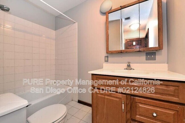 Building Photo - 1535 Meade Ave