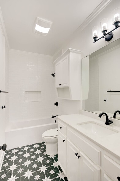 Building Photo - 316 Autumn Ridge Dr