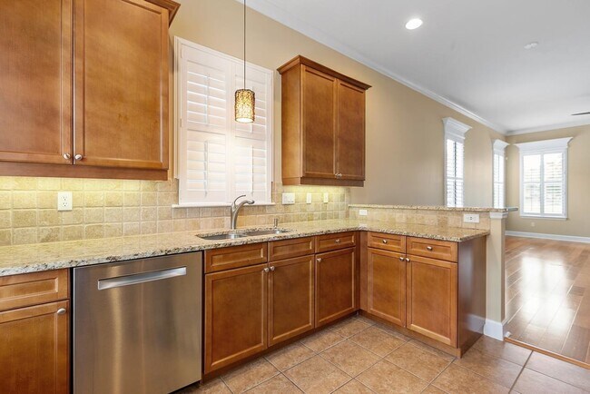 Building Photo - 4244 Grove Park Dr