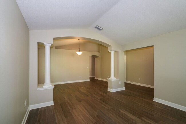 Building Photo - 3752 Olde Lanark Dr