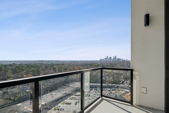 Building Photo - 2425 Peachtree Rd