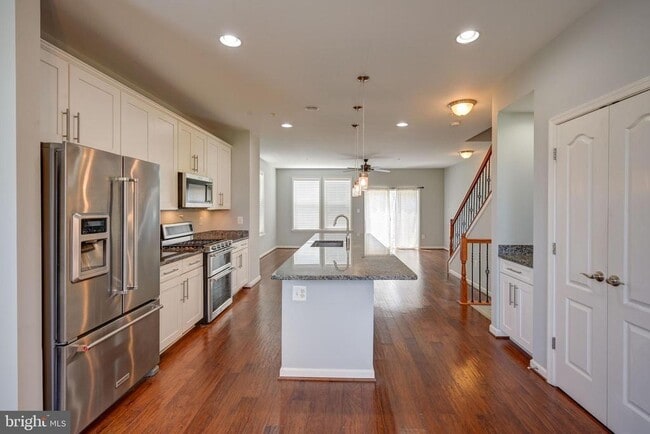 Building Photo - 525 Halite Dr