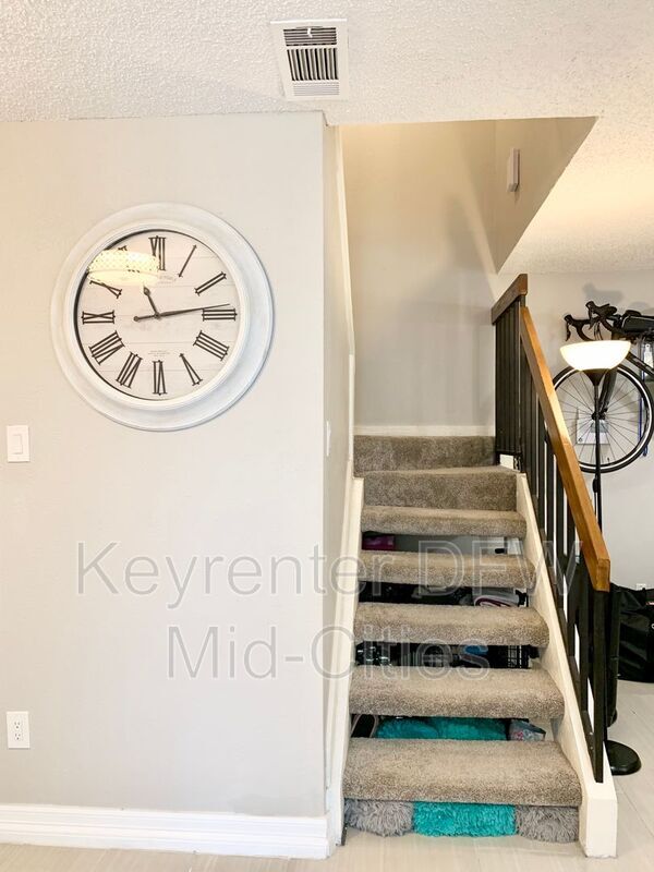Building Photo - 2623 Piedras Dr